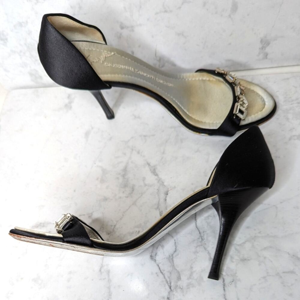 Giusseppe Zanotti black satin embellished blingy high heels sz 37 (US 7)